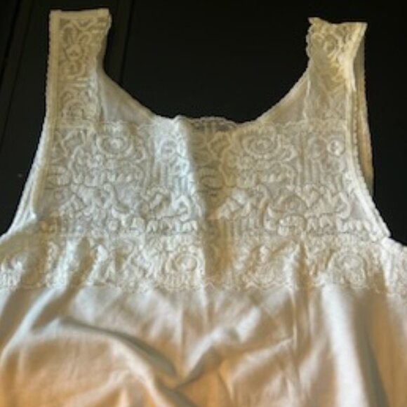NWOT Cuddl Duds Super Soft Softech Square Neck White Camisole With Lace Trim - Picture 9 of 12